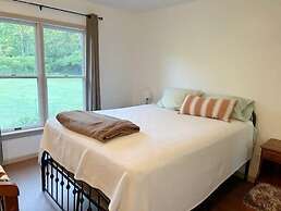 G Cookie's House 3 Bedroom Home by RedAwning