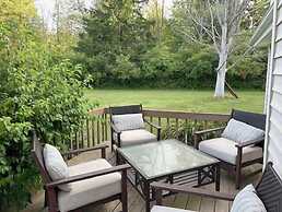 G Cookie's House 3 Bedroom Home by RedAwning