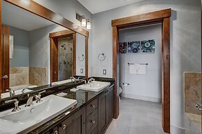 One Ski Hill Retreat 1 Bedroom Condo by Redawning