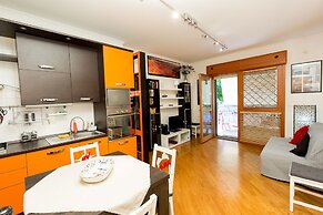 La Casetta di Giò a Roma With Private Garden and Parking Space - Beaho