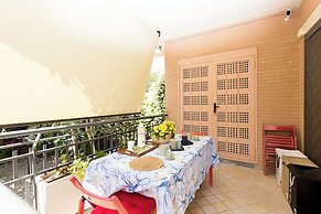 La Casetta di Giò a Roma With Private Garden and Parking Space - Beaho