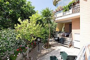 La Casetta di Giò a Roma With Private Garden and Parking Space - Beaho