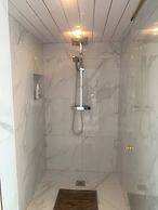 Central Scotland Country Side With Outdoor Bbq Hut