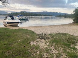 Central Scotland Country Side With Outdoor Bbq Hut