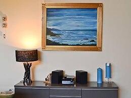 Central Scotland Country Side With Outdoor Bbq Hut