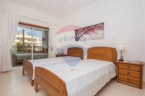 500m De La Plage Avec Piscine