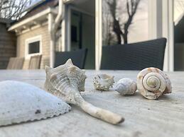 Holiday Home - 8 Persons - With Sauna at the Lauwerslake Near Wadden S