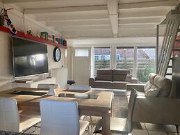 Holiday Home - 8 Persons - With Sauna at the Lauwerslake Near Wadden S