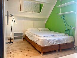 Holiday Home - 8 Persons - With Sauna at the Lauwerslake Near Wadden S