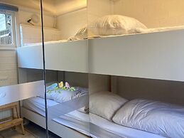 Holiday Home - 8 Persons - With Sauna at the Lauwerslake Near Wadden S