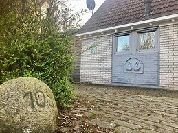 Holiday Home - 8 Persons - With Sauna at the Lauwerslake Near Wadden S
