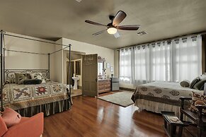 Beautiful and Unique Home With Fireplace and Pool!