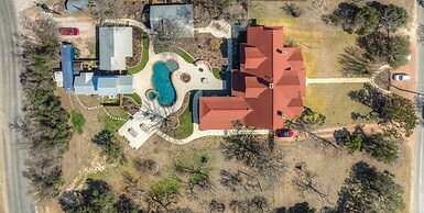 Beautiful and Unique Home With Fireplace and Pool!
