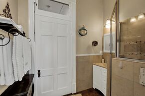 Beautiful and Unique Home With Fireplace and Pool!