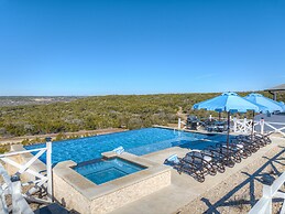 Hilltop Lux Haus With Infinitypool-hottub-pooltable