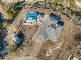 Hilltop Lux Haus With Infinitypool-hottub-pooltable