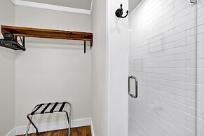 Hilltop Lux Haus With Infinitypool-hottub-pooltable