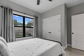 Luxury Home 3blck From Main St With Firepit