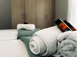 Lifeguard Beachfront - Luxury Flat, 30meters From Sea