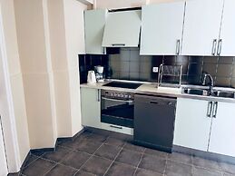 Lifeguard Beachfront - Luxury Flat, 30meters From Sea