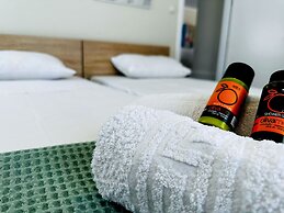 Lifeguard Beachfront - Luxury Flat, 30meters From Sea