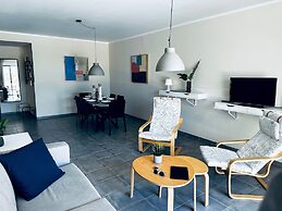 Lifeguard Beachfront - Luxury Flat, 30meters From Sea