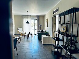 Lifeguard Beachfront - Luxury Flat, 30meters From Sea