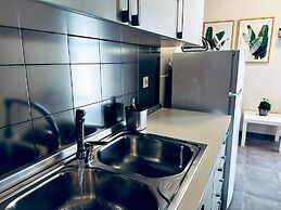 Lifeguard Beachfront - Luxury Flat, 30meters From Sea