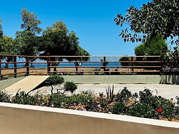 Lifeguard Beachfront - Luxury Flat, 30meters From Sea