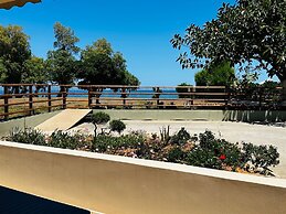 Lifeguard Beachfront - Luxury Flat, 30meters From Sea