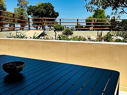 Lifeguard Beachfront - Luxury Flat, 30meters From Sea