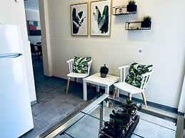 Lifeguard Beachfront - Luxury Flat, 30meters From Sea