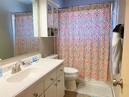 Kerrville Hidden Gem With Firepit and Grill - Great Location