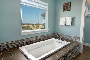 Luxury Homes! With a Pool-jacuzzi-outdoor Kitchen!