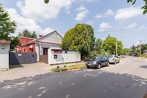 Apartment Gromadzka With A/C by Renters