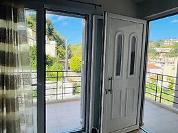 La Casa - Cozy House, 5min Drive To Beach