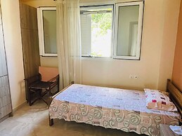 La Casa - Cozy House, 5min Drive To Beach