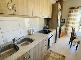 La Casa - Cozy House, 5min Drive To Beach