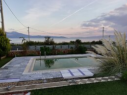 Dimitris Vasos Villa With Sea And Mountain View