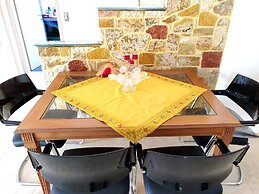 Dimitris Vasos Villa With Sea And Mountain View