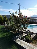 Dimitris Vasos Villa With Sea And Mountain View