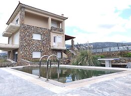 Dimitris Vasos Villa With Sea And Mountain View