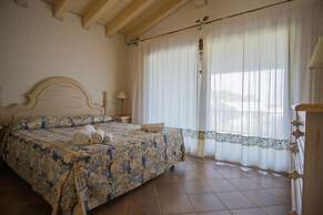 Beautiful Il Giardino Degli Oleandri 1 Bedroom Sleep 4, Plus Extra Chi