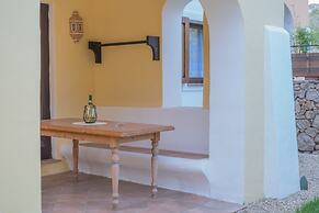 Beautiful Il Giardino Degli Oleandri 1 Bedroom Sleep 4, Plus Extra Chi