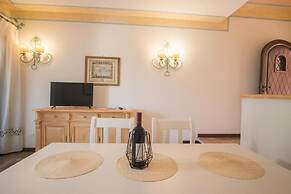 Beautiful Il Giardino Degli Oleandri 1 Bedroom Sleep 4, Plus Extra Chi