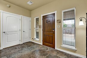 Private Luxury Retreat With Hot Tub 10mins To Fred!