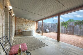 Private Luxury Retreat With Hot Tub 10mins To Fred!