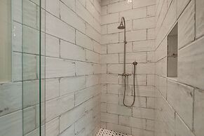 Luxury Ranch W/pool-hot Tub-near Fred!