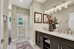 Luxury Ranch W/pool-hot Tub-near Fred!