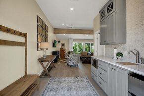 Luxury Ranch W/pool-hot Tub-near Fred!